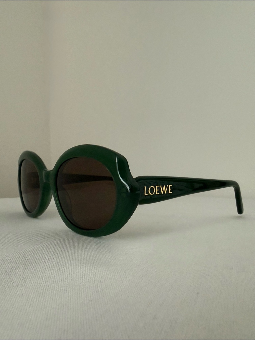 LOEWE Slim Oval Sunglasses Dark Green Acetate LW40147I Mint Case Included - Picture 10 of 11